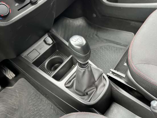 RENAULT-KWID-2024