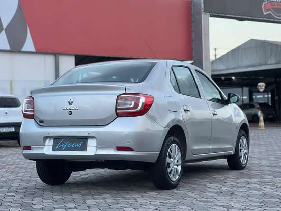 RENAULT-LOGAN-2025