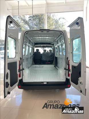 RENAULT-MASTER-2026
