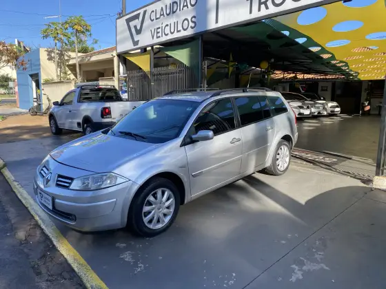RENAULT MEGANE 1.6 DYNAMIQUE GRAND TOUR 16V FLEX 4P MANUAL