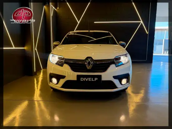 RENAULT-SANDERO-2020