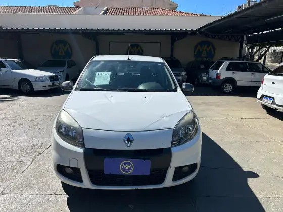 RENAULT SANDERO 1.0 TECH RUN 16V FLEX 4P MANUAL