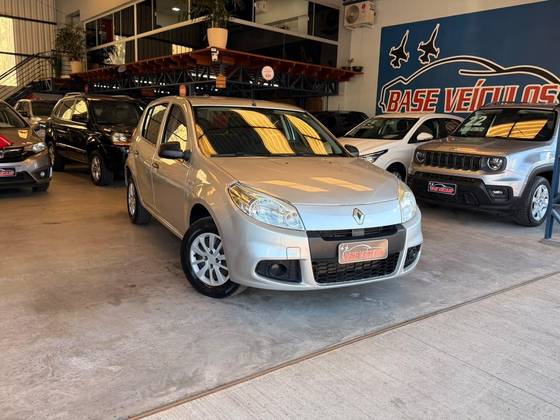 RENAULT SANDERO 1.0 AUTHENTIQUE 16V FLEX 4P MANUAL