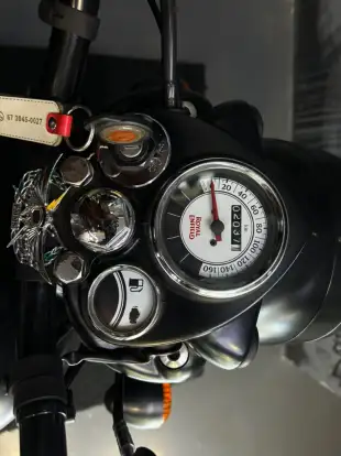 ROYAL ENFIELD-CLASSIC 500-2019