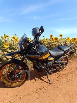 ROYAL ENFIELD-HIMALAYAN 450 HANLE BLACK-2025