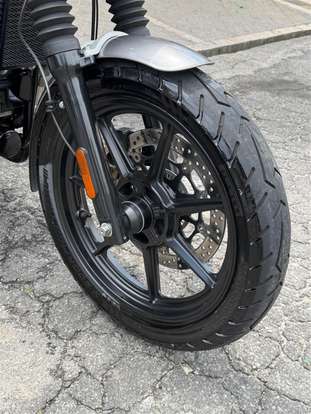 ROYAL ENFIELD-INTERCEPTOR-2024
