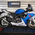 SUZUKI GSX-R750 SUZUKI GSX-R750