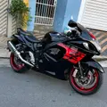 SUZUKI HAYABUSA GSX1300RA SUZUKI HAYABUSA GSX1300RA
