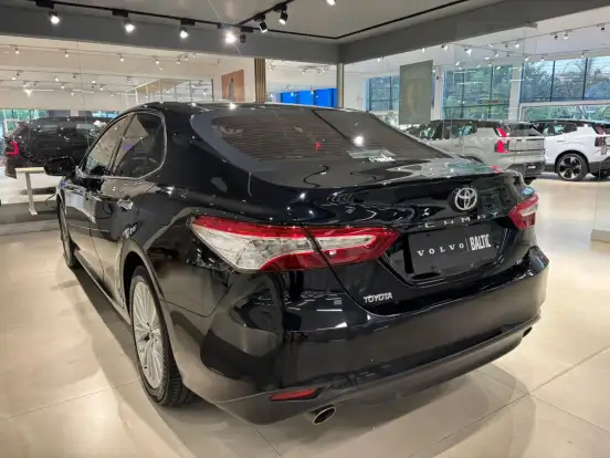 TOYOTA-CAMRY-2018
