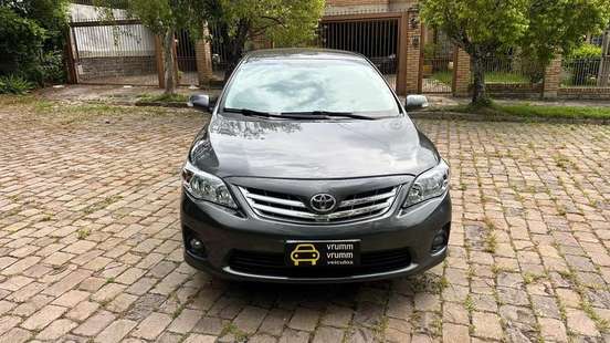 TOYOTA-COROLLA-2011