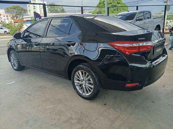 TOYOTA-COROLLA-2015