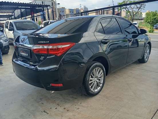 TOYOTA-COROLLA-1.8 GLI 16V FLEX 4P AUTOMÁTICO TOYOTA-COROLLA-2015