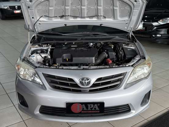 TOYOTA-COROLLA-2012