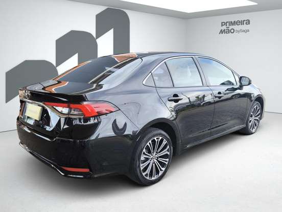 TOYOTA-COROLLA-2021