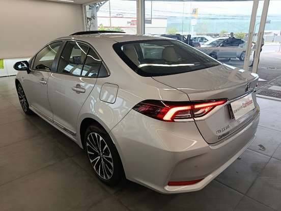 TOYOTA-COROLLA-2025