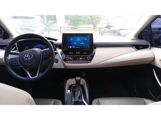 TOYOTA-COROLLA-2022