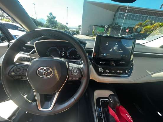 TOYOTA-COROLLA-2023