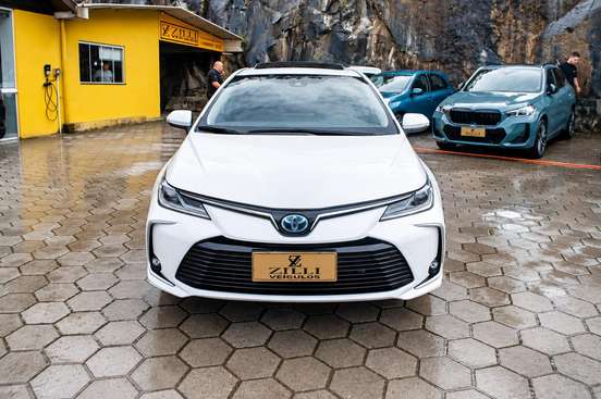 TOYOTA-COROLLA-2021