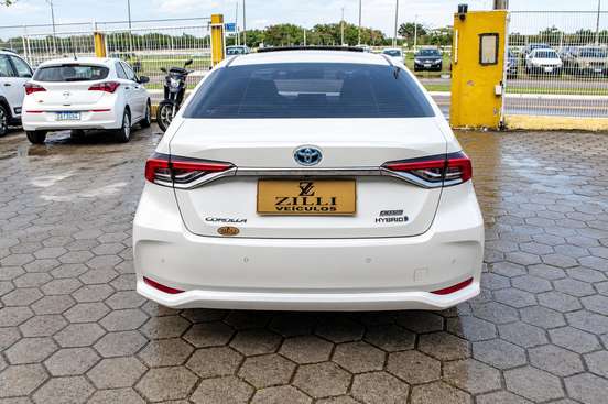 TOYOTA-COROLLA-2021
