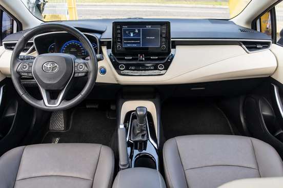 TOYOTA-COROLLA-2021