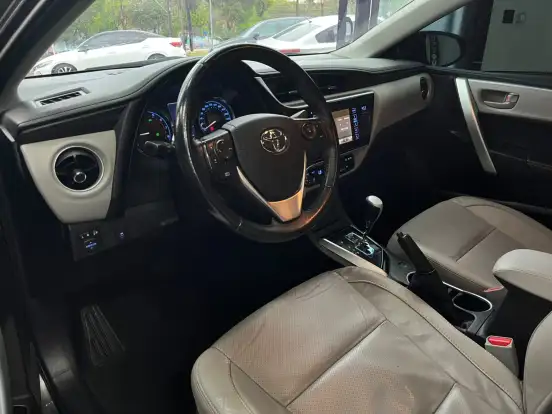 TOYOTA-COROLLA-2017