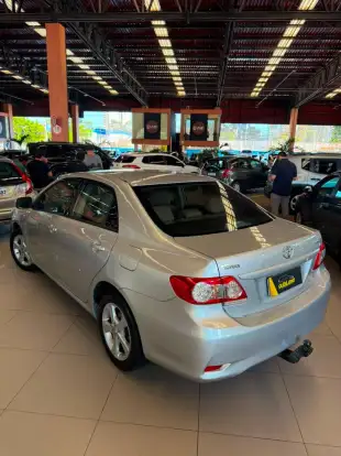 TOYOTA-COROLLA-2013