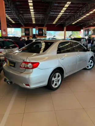 TOYOTA-COROLLA-2013
