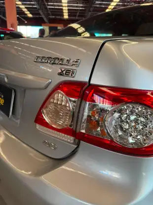 TOYOTA-COROLLA-2013