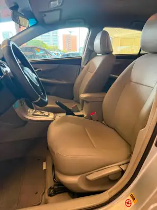 TOYOTA-COROLLA-2013