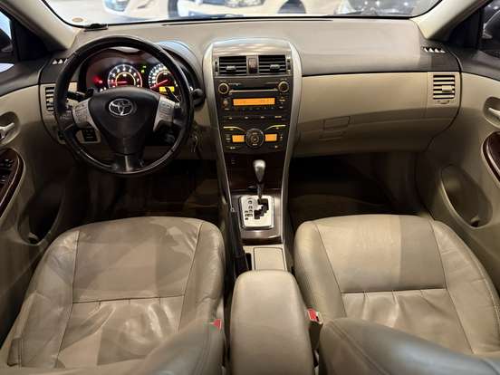 TOYOTA-COROLLA-2012