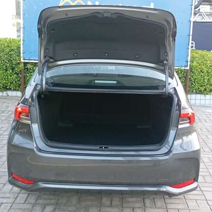TOYOTA-COROLLA-2025