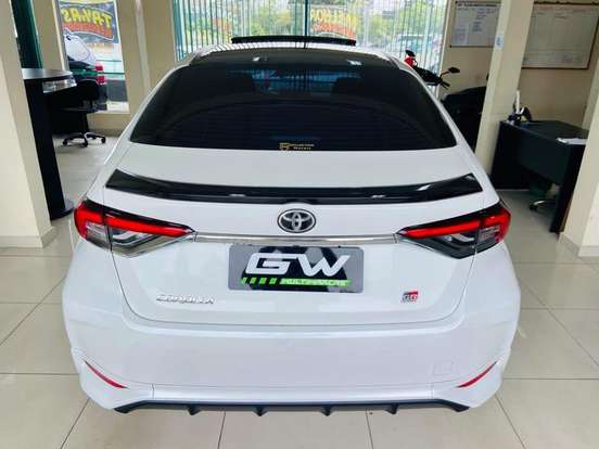 TOYOTA-COROLLA-2024
