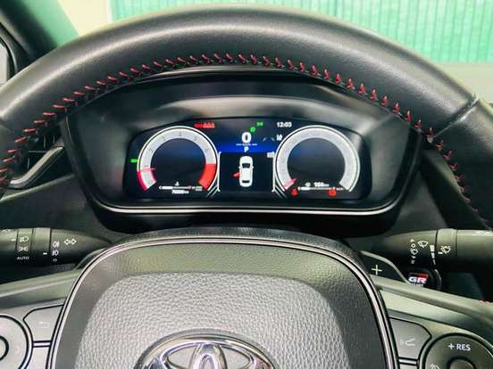 TOYOTA-COROLLA-2024