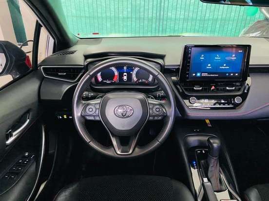 TOYOTA-COROLLA-2024