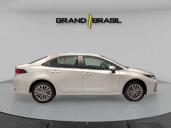 TOYOTA-COROLLA-2025