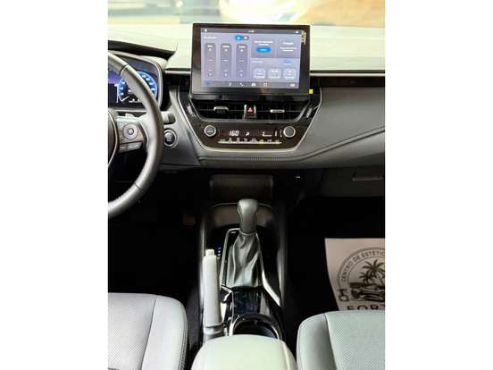 TOYOTA-COROLLA-2025