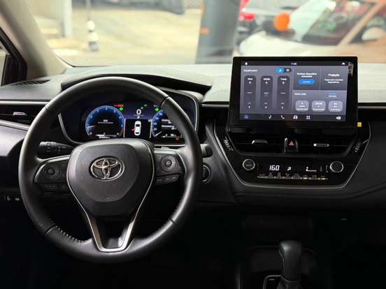 TOYOTA-COROLLA-2025