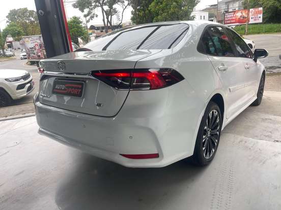 TOYOTA-COROLLA-2021
