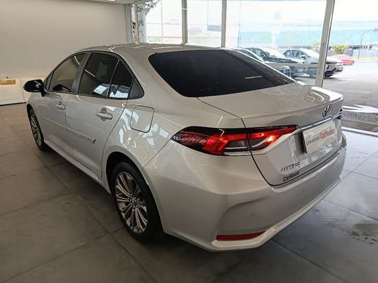 TOYOTA-COROLLA-2021