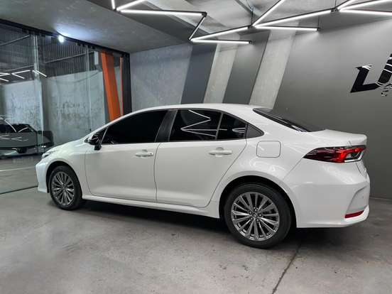 TOYOTA-COROLLA-2024