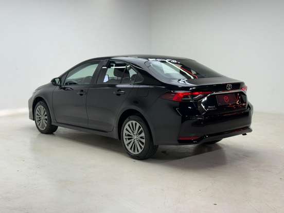 TOYOTA-COROLLA-2025