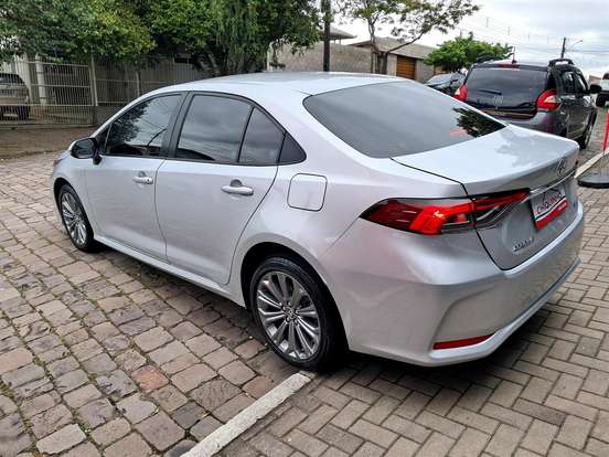 TOYOTA-COROLLA-2021