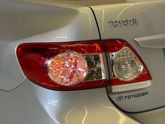TOYOTA-COROLLA-2.0 XEI 16V FLEX 4P AUTOMÁTICO TOYOTA-COROLLA-2013