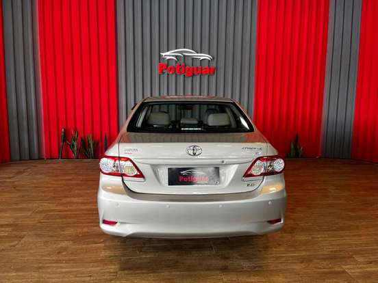TOYOTA-COROLLA-2012