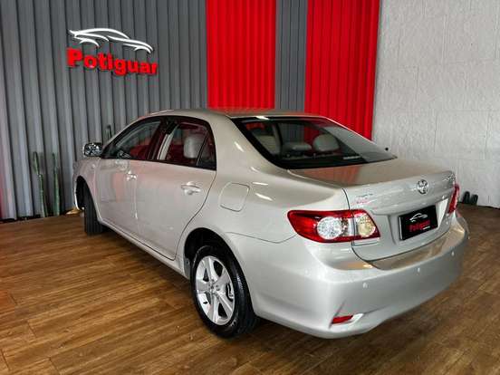 TOYOTA-COROLLA-2012