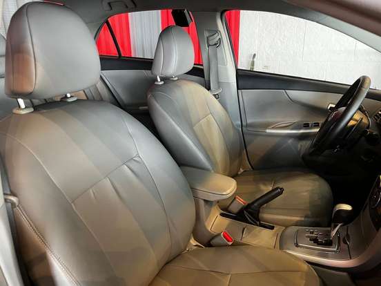 TOYOTA-COROLLA-2012