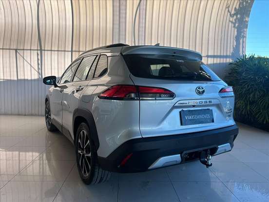 TOYOTA-COROLLA CROSS-2021