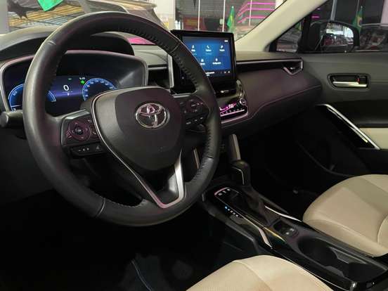 TOYOTA-COROLLA CROSS-2024