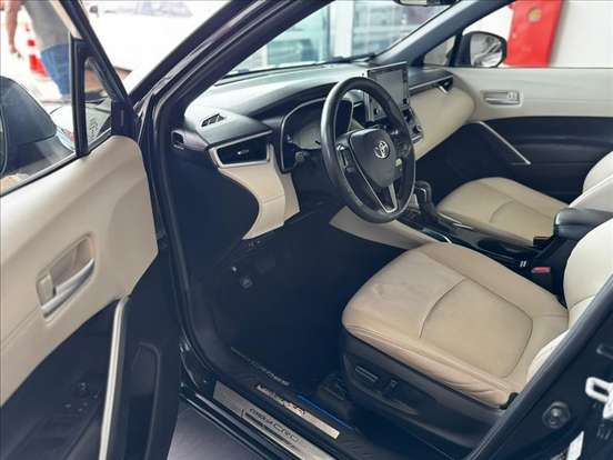 TOYOTA-COROLLA CROSS-2021