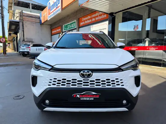TOYOTA-COROLLA CROSS-2024